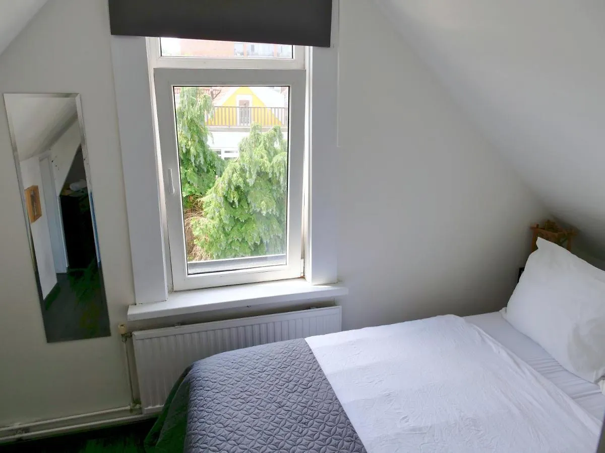 The Diesel Bed And Breakfast Rotterdam 0*,